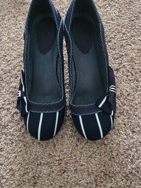 Blue with white stripe heels (3 1/2 inch)